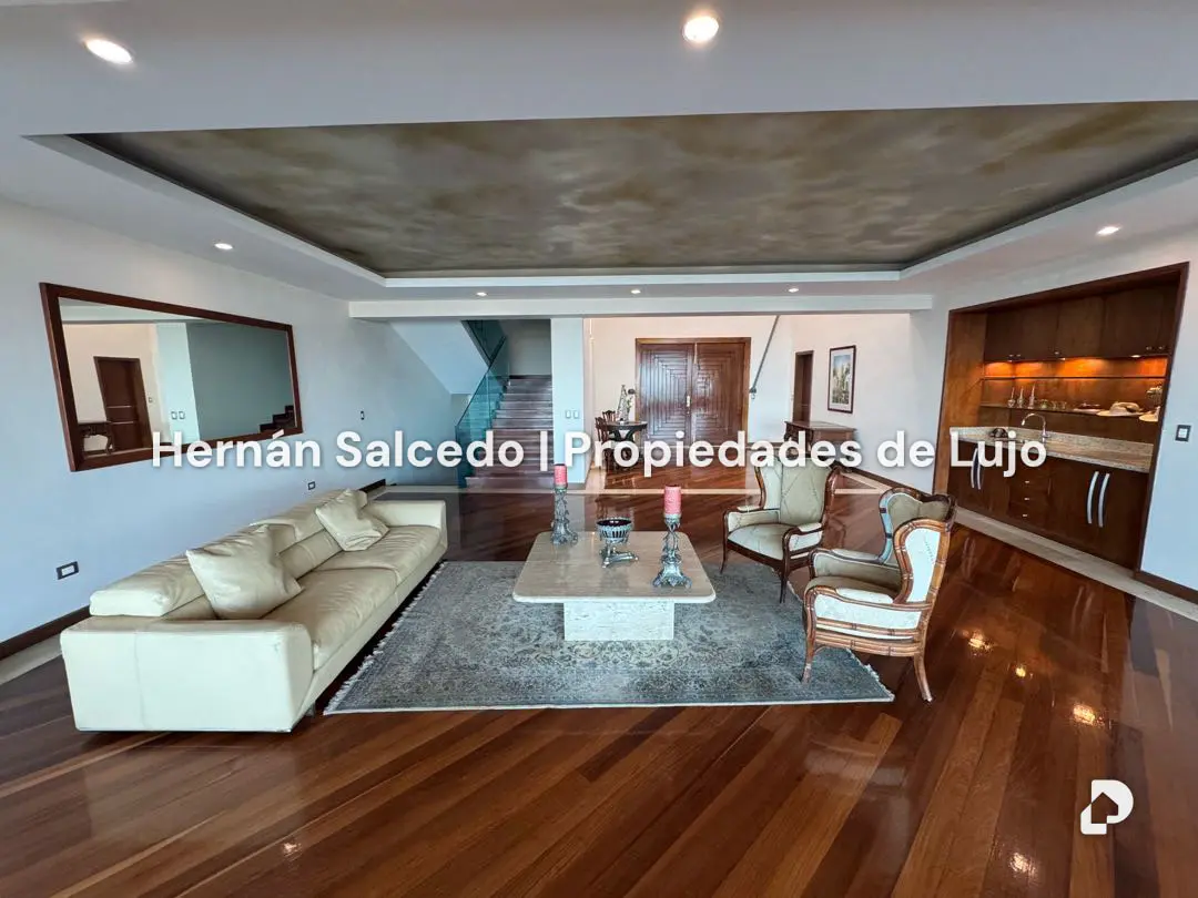 Casa en La Lagunita, Caracas – 5