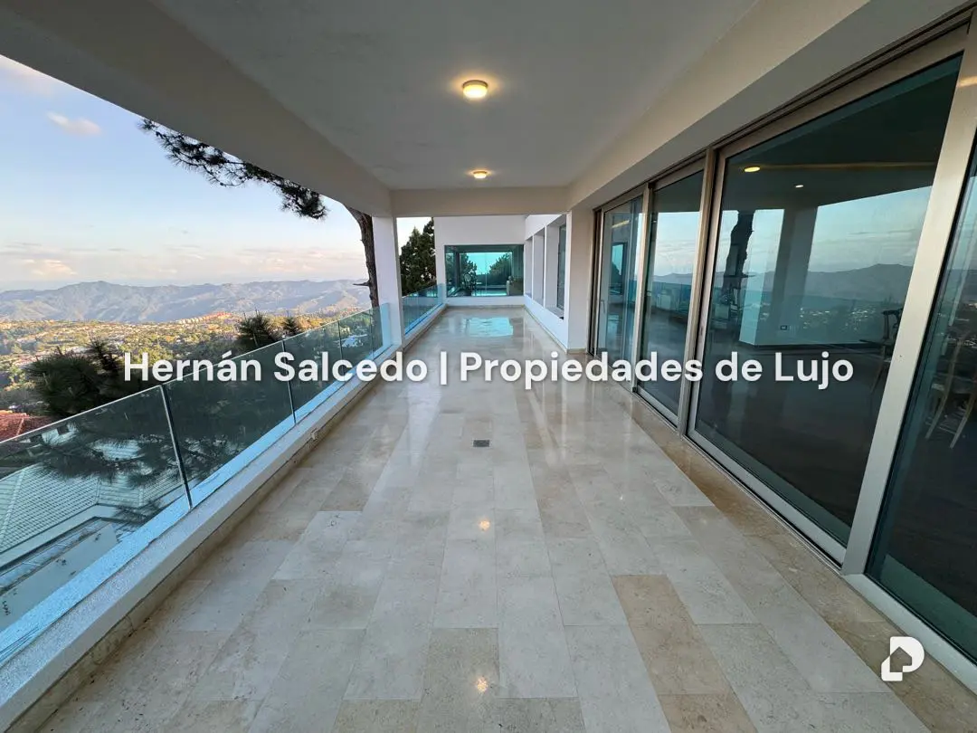 Casa en La Lagunita, Caracas – 13