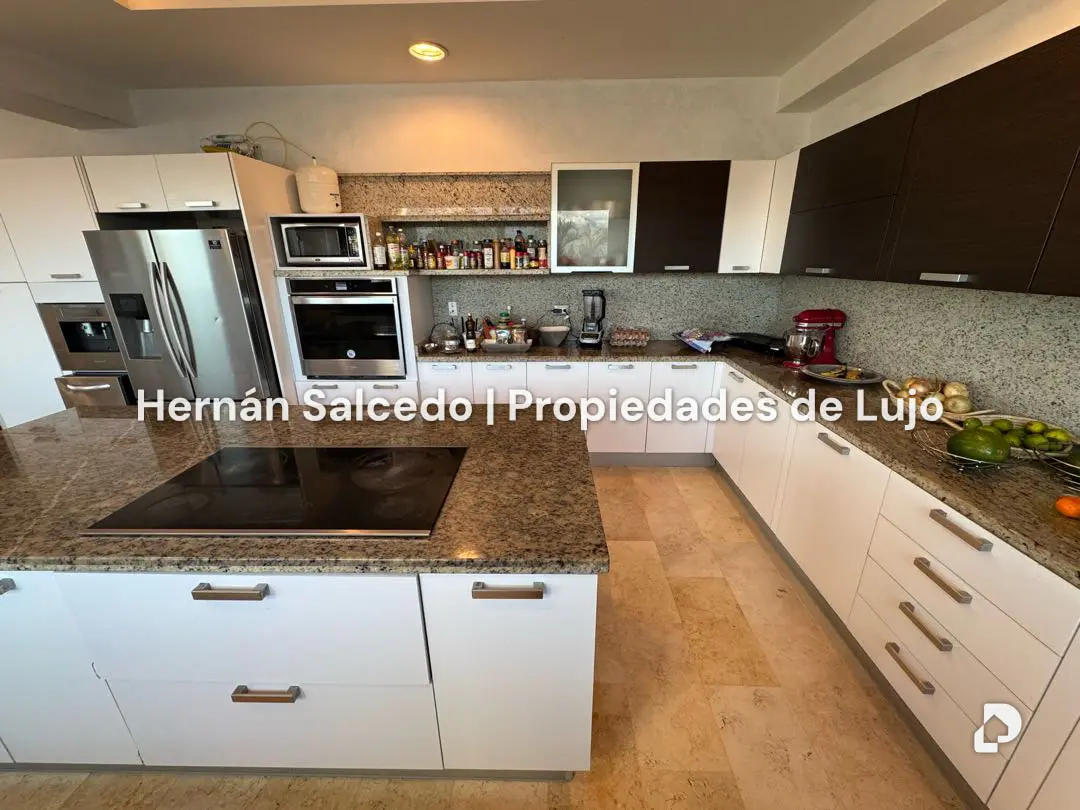 Casa en La Lagunita, Caracas – 11