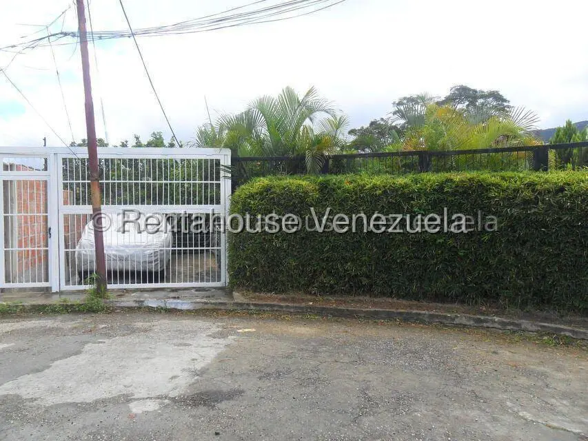 House in Charallavito, Caracas - 1