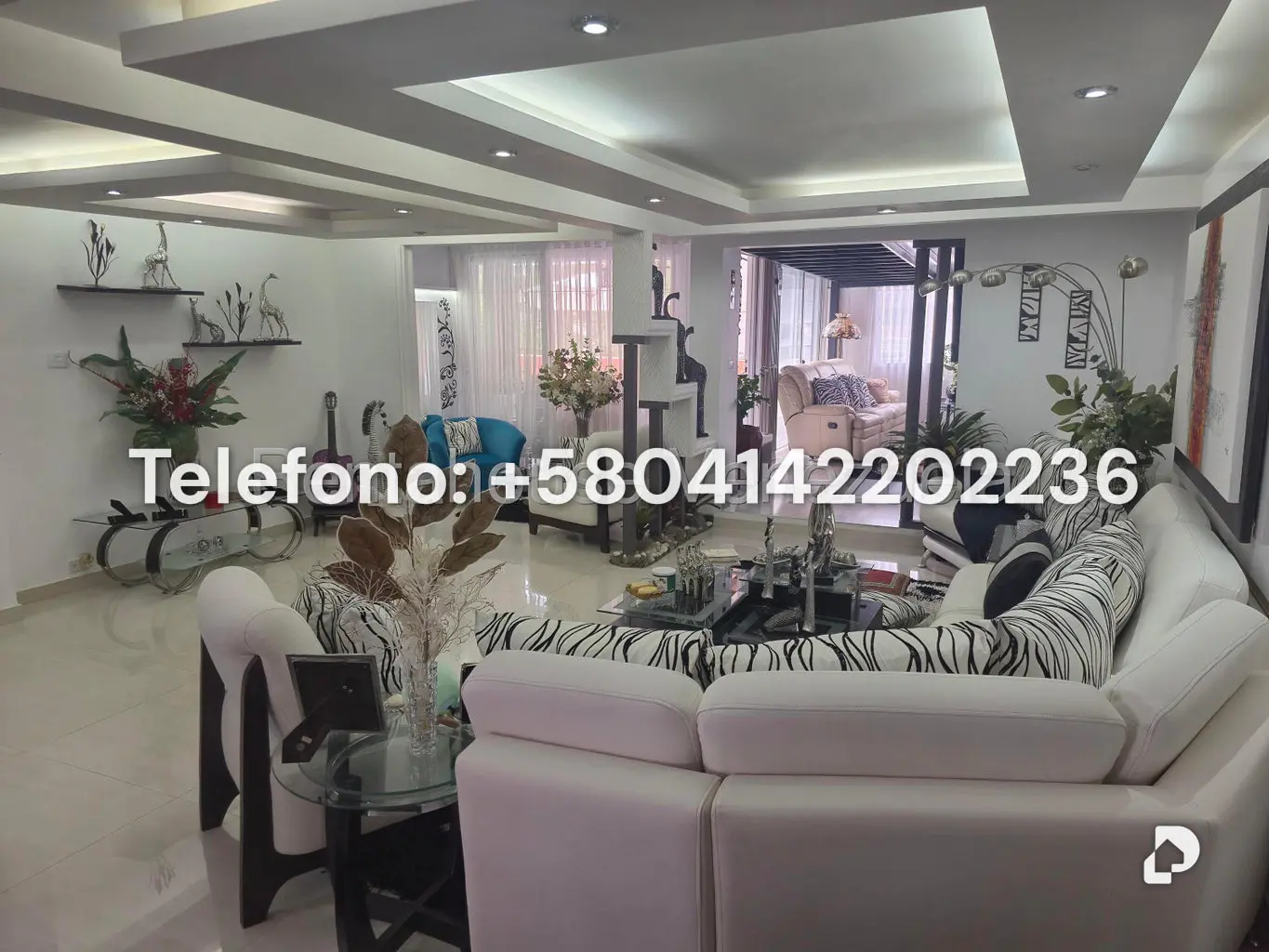 Casa en Cumbres de Curumo, Caracas – 23