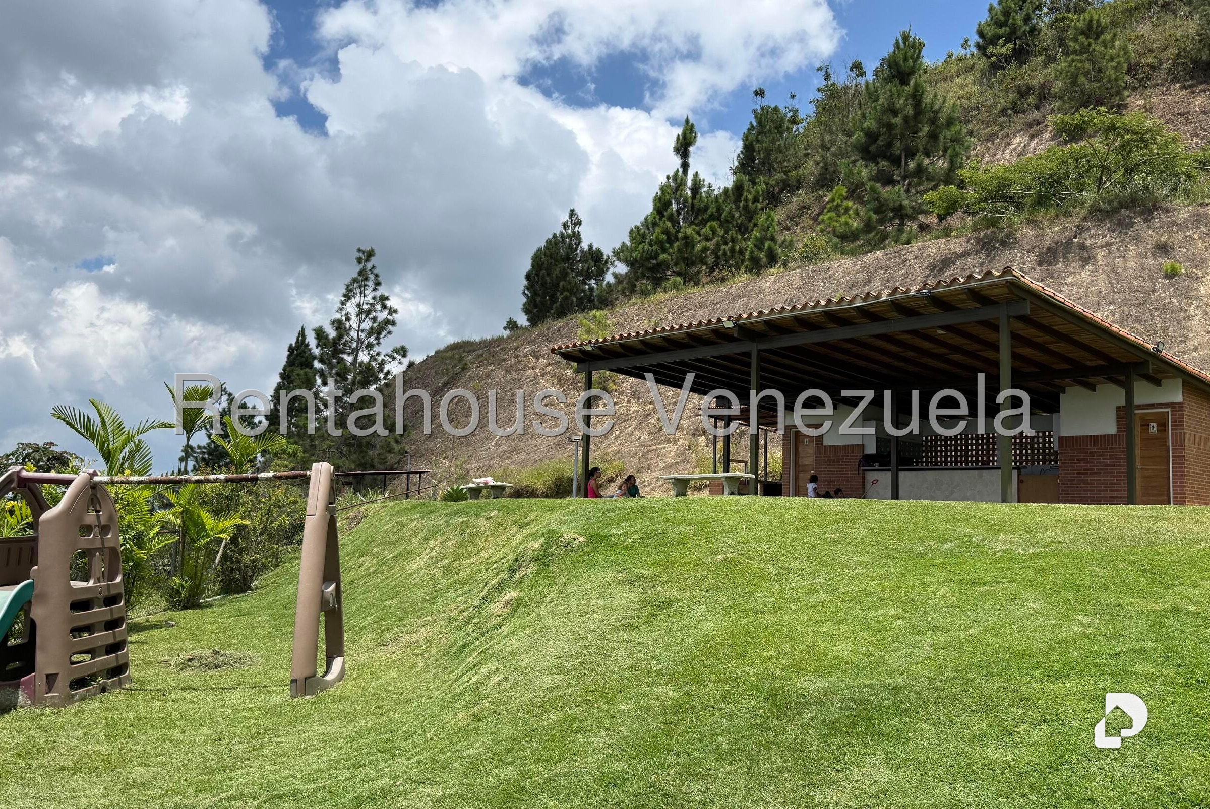 Townhouse en Loma Linda, Caracas – 39