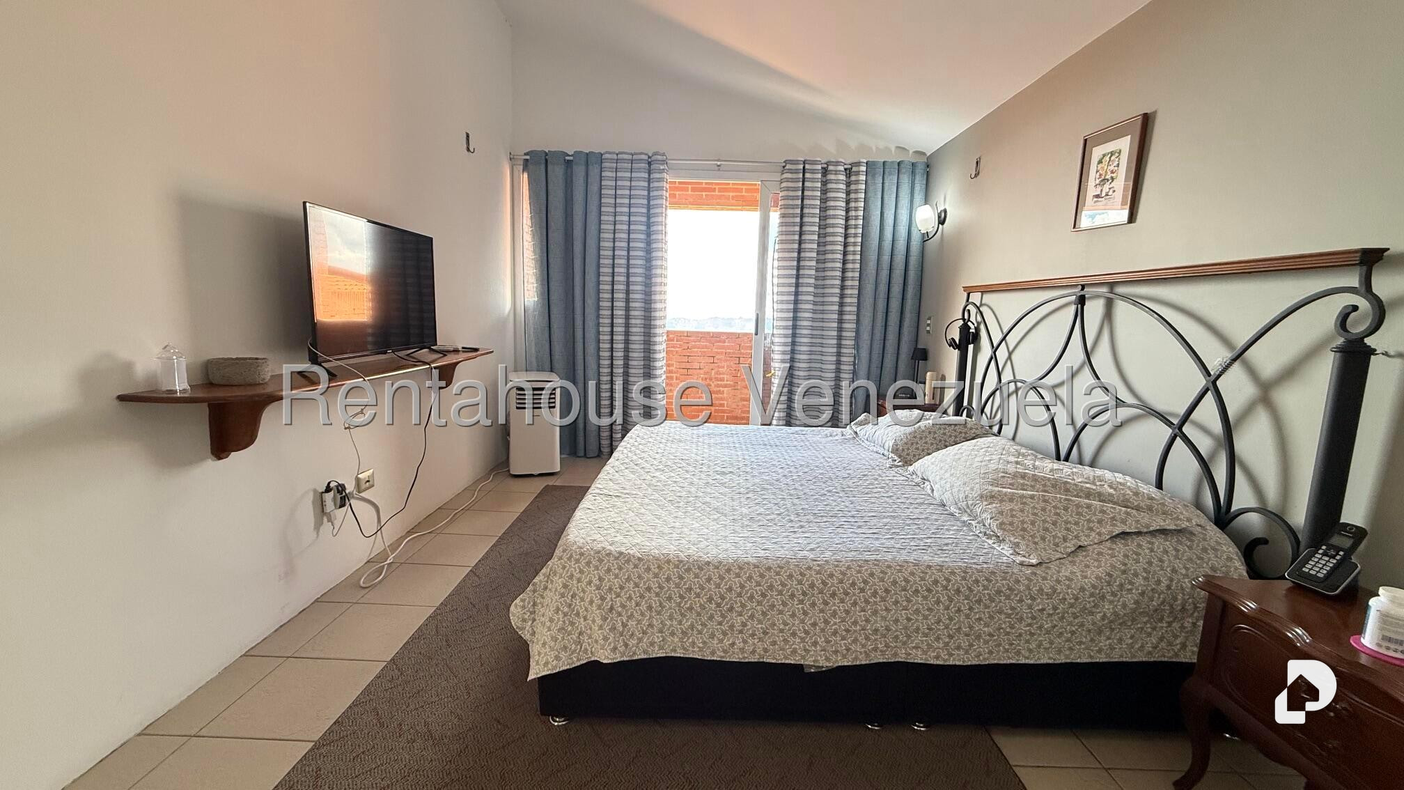 Townhouse en Loma Linda, Caracas – 19