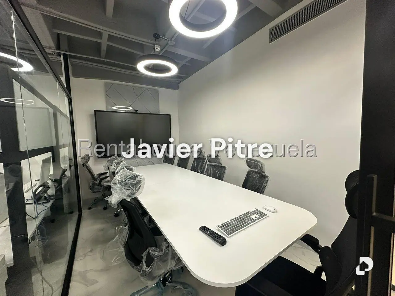 Oficina en Chuao, Caracas – 19
