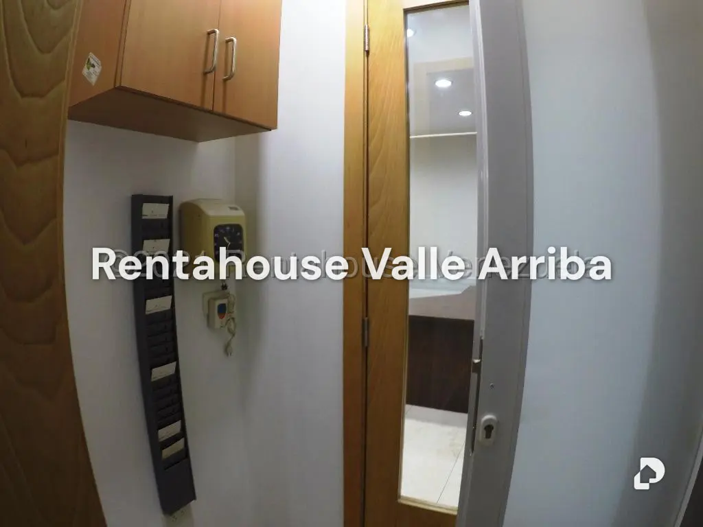 House in La Castellana, Caracas – 26
