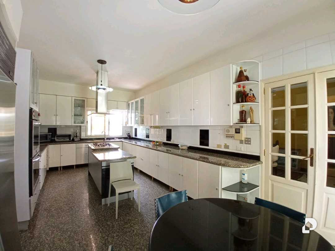 Casa en Cerro Verde, Caracas – 15