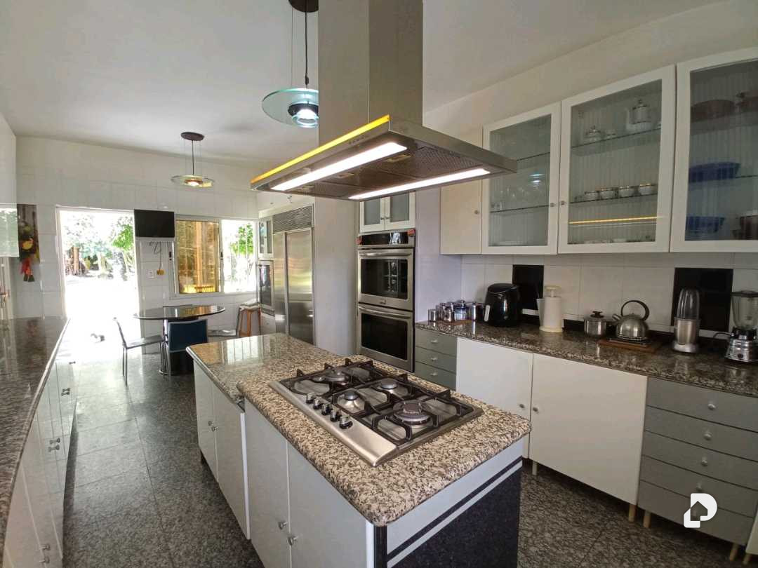 Casa en Cerro Verde, Caracas – 14