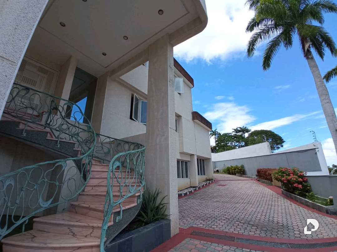 Casa en Cerro Verde, Caracas – 2