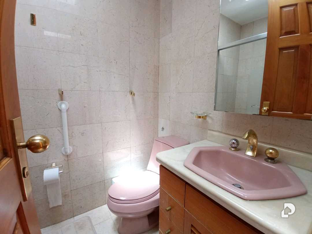 Casa en Cerro Verde, Caracas – 6