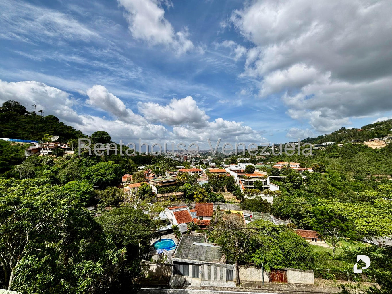 Casa en Colinas del Tamanaco, Caracas – 28