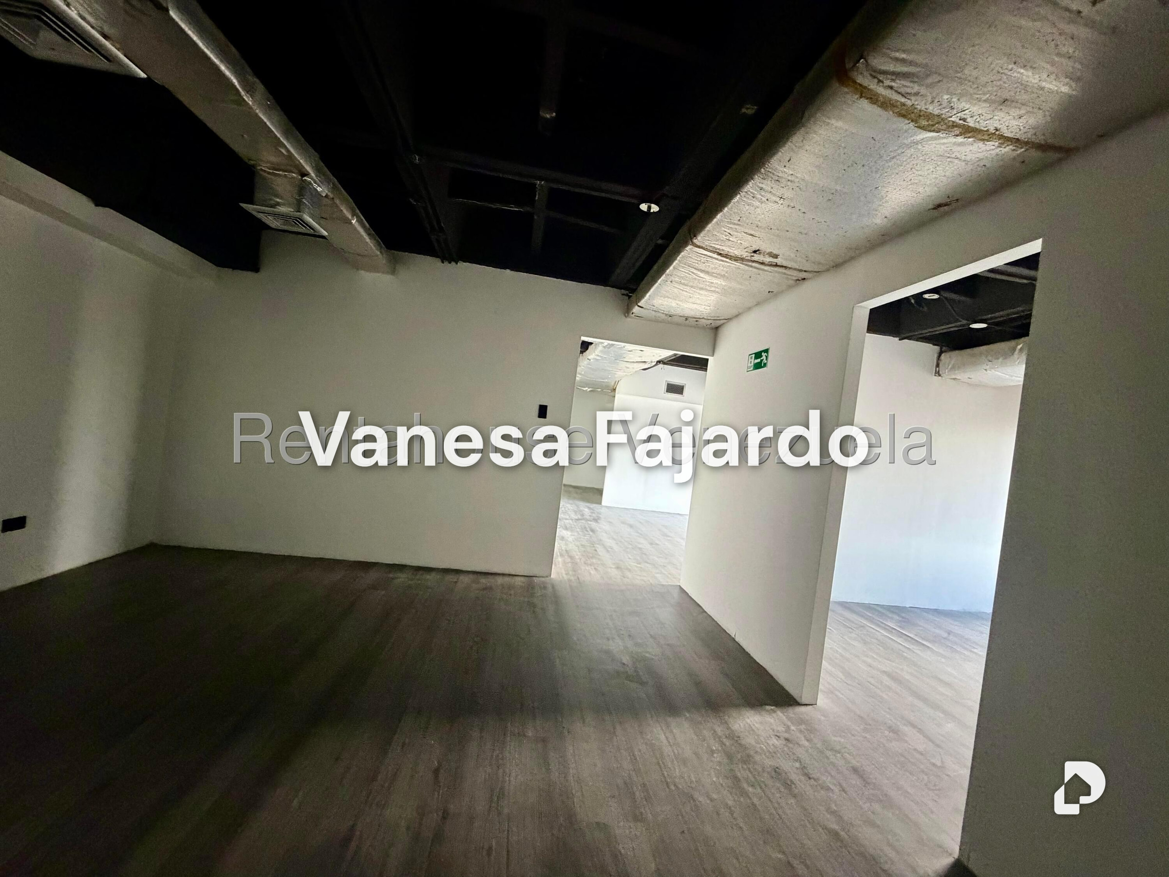 Office in Chuao, Caracas – 19
