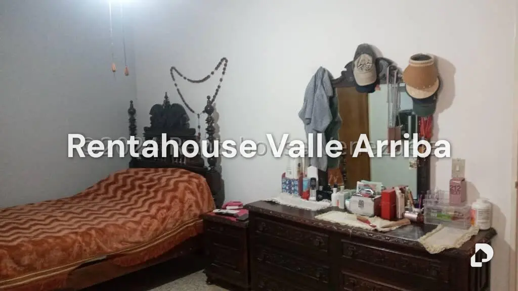 Casa en Lomas De La Trinidad, Caracas – 14
