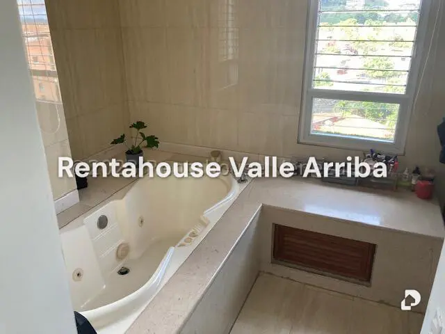 Apartamento en Lomas de La Lagunita, Caracas – 20