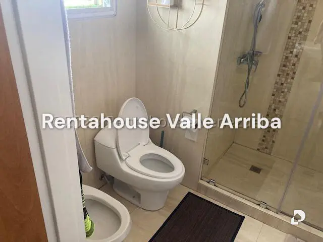 Apartamento en Lomas de La Lagunita, Caracas – 22