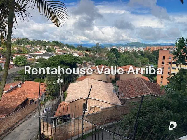Apartamento en Lomas de La Lagunita, Caracas – 28