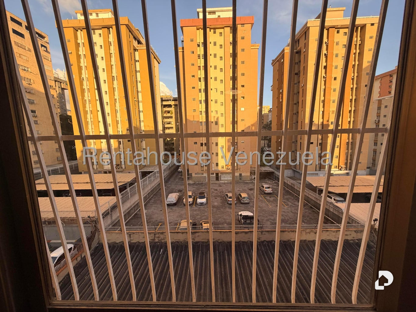 Apartamento en La Urbina, Caracas – 10