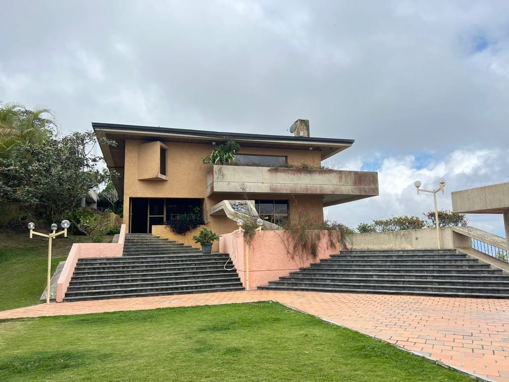 Casa en Oripoto, Caracas - 1