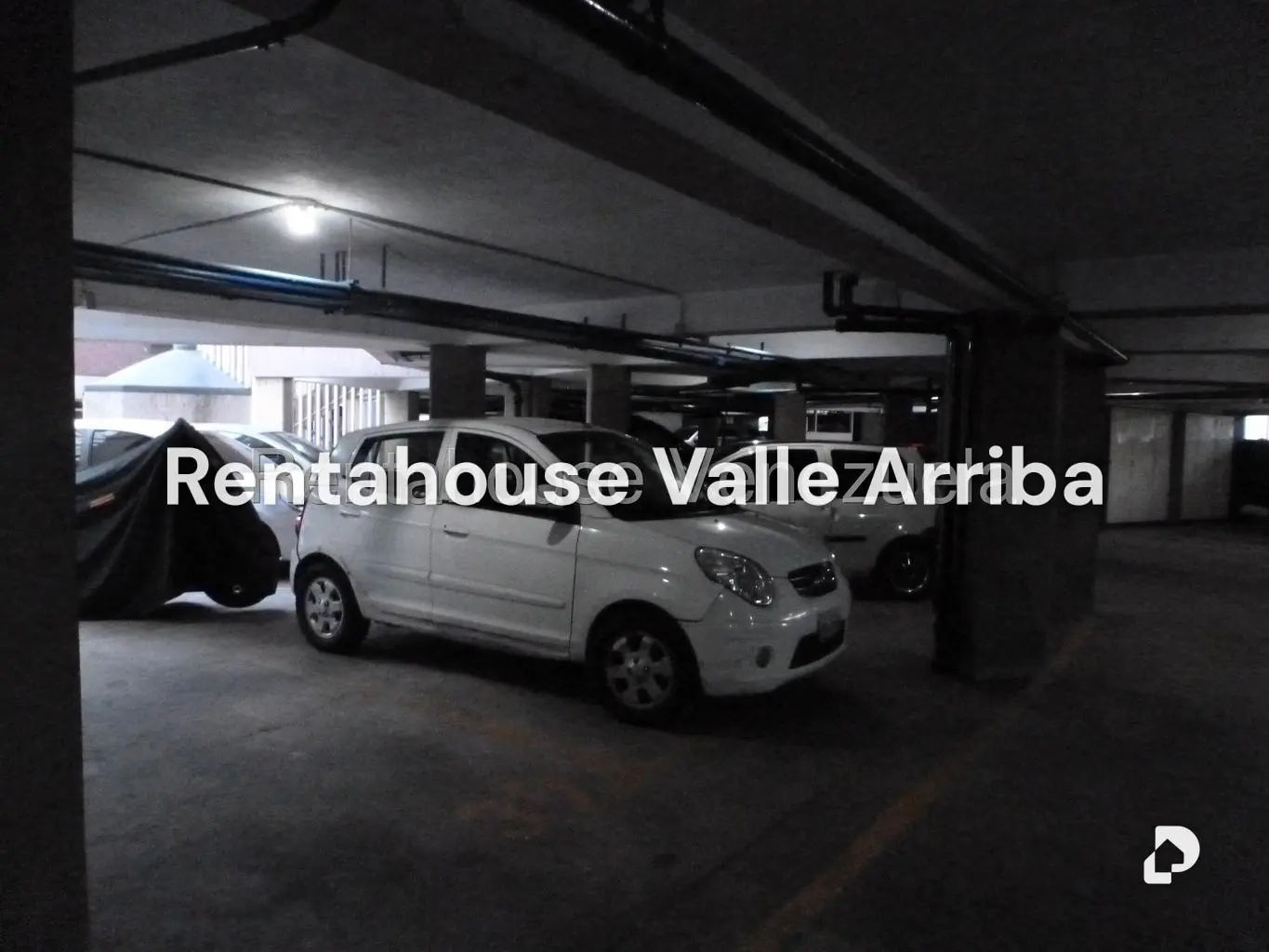 Apartamento en Lomas de Las Mercedes, Caracas – 21