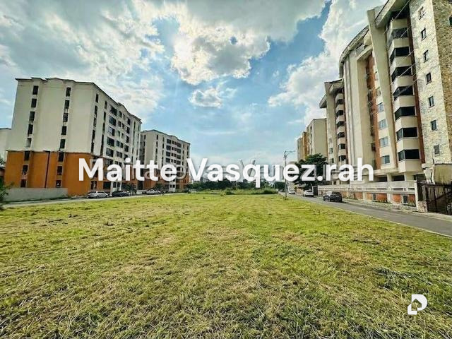 Terreno en Urbanizacion Los Chaguaramos, Maracay – 6