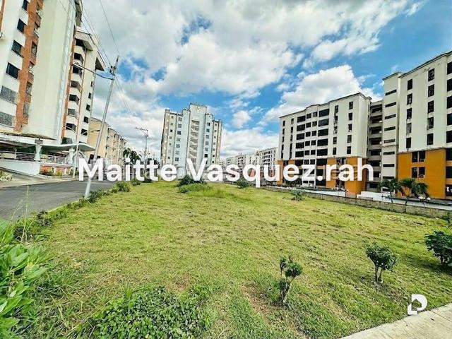 Terreno en Urbanizacion Los Chaguaramos, Maracay – 3