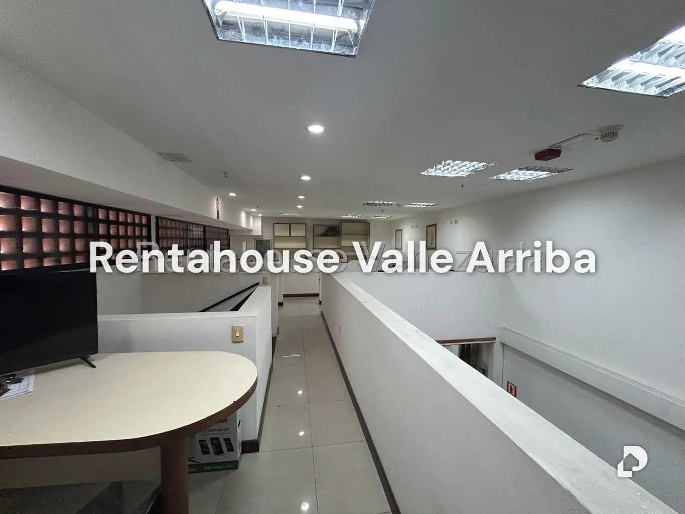 Office in La Boyera, Caracas – 12