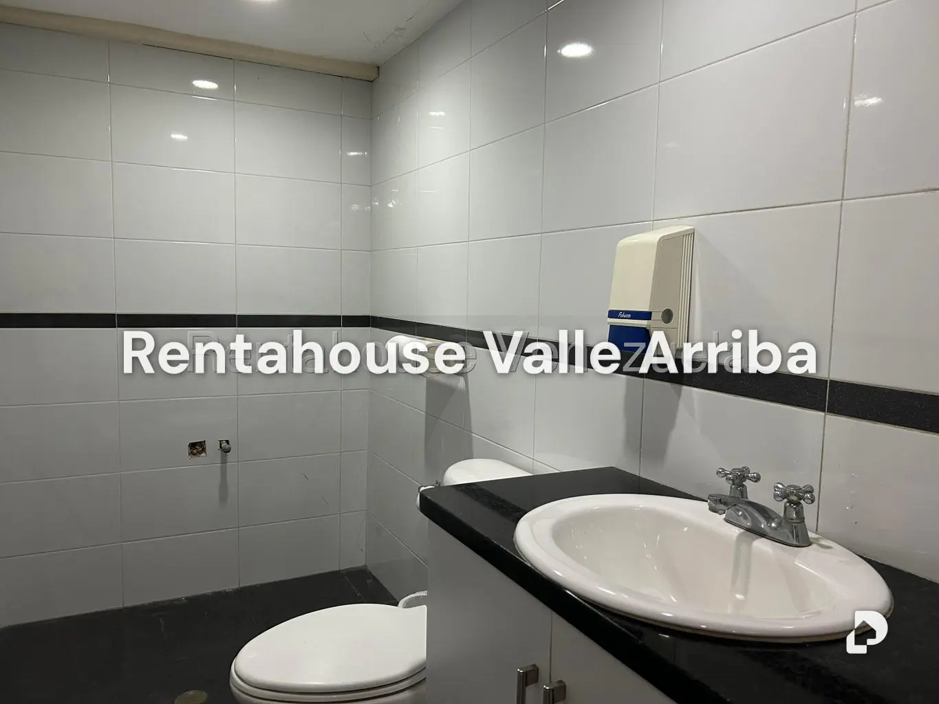 Office in La Boyera, Caracas – 9