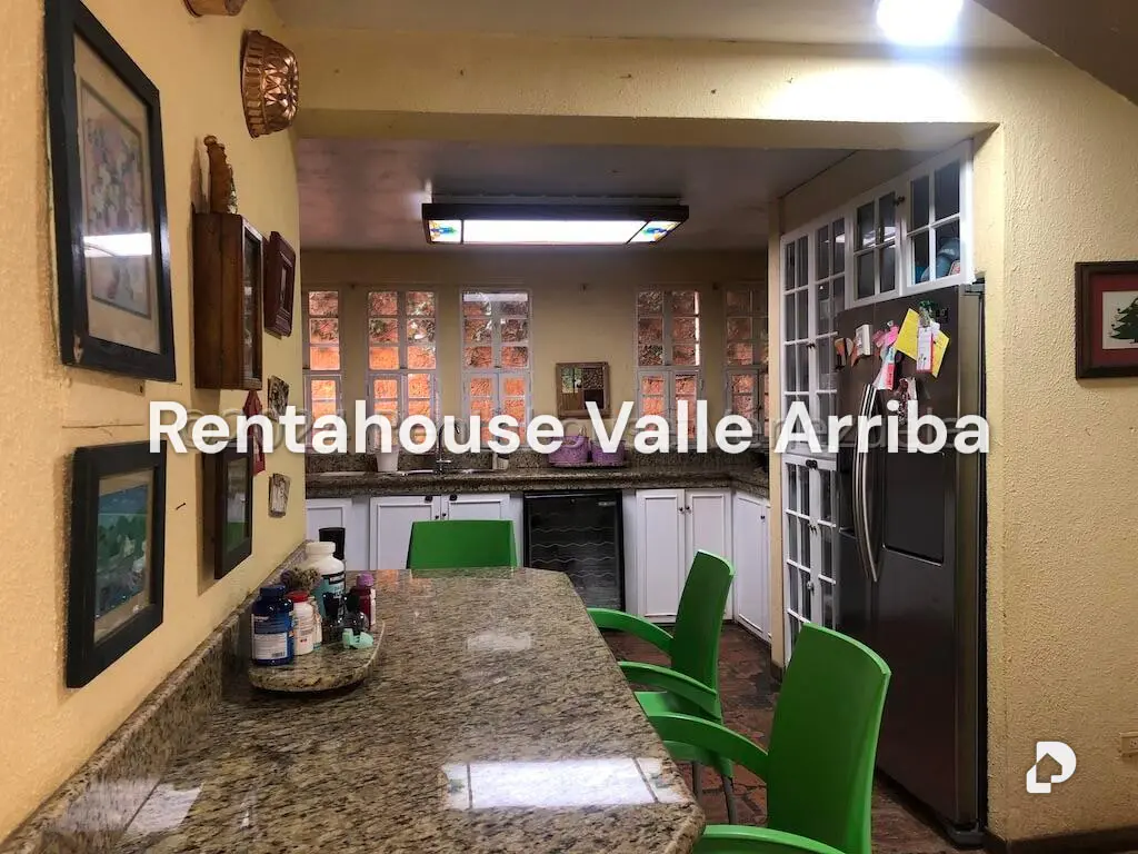 Casa en Oripoto, Caracas – 11