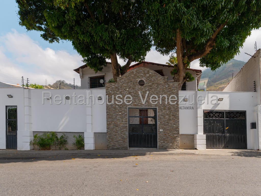 Casa en Altamira, Caracas - 1