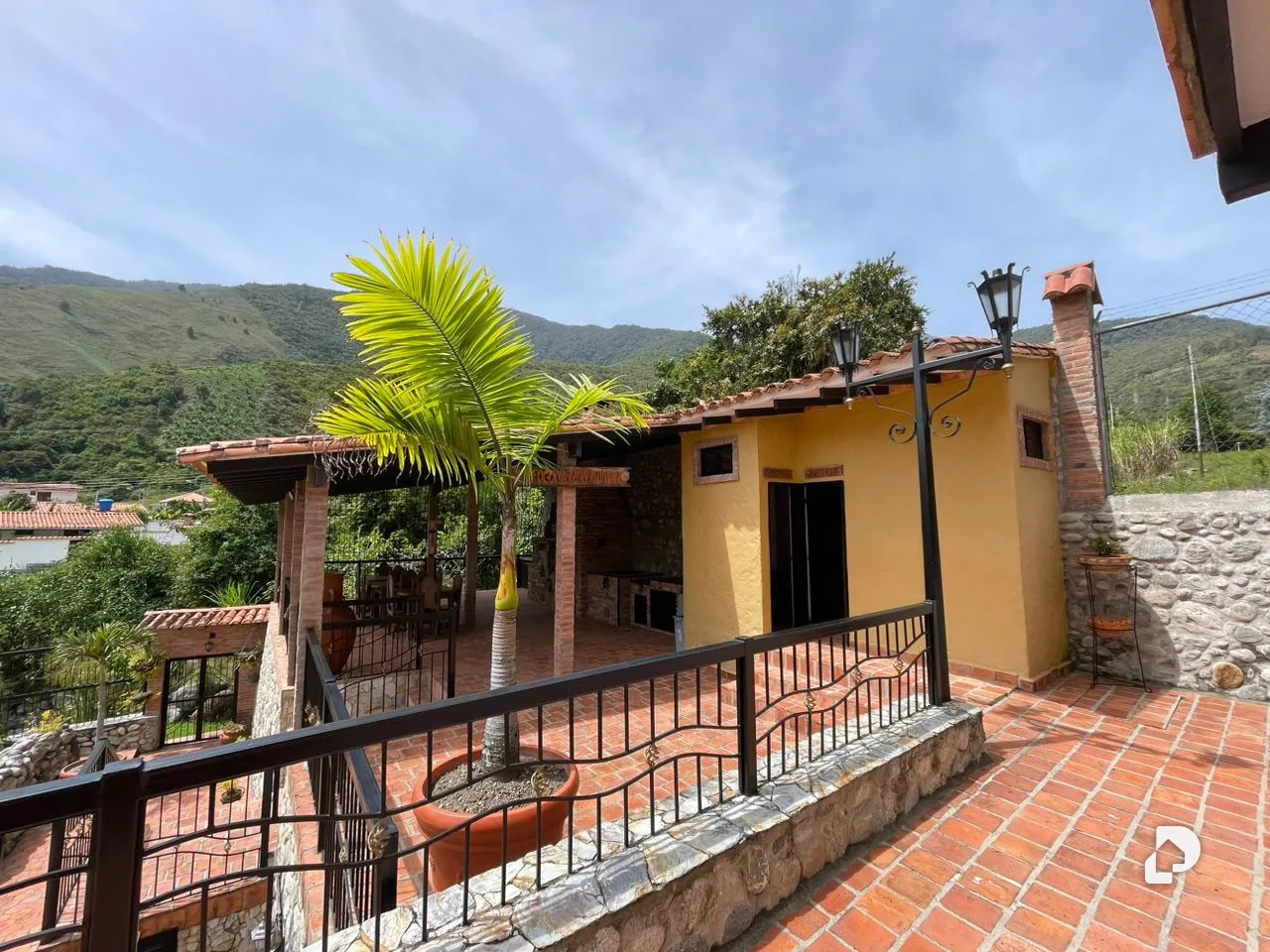 Edificio en Mucunután, Tabay – 27