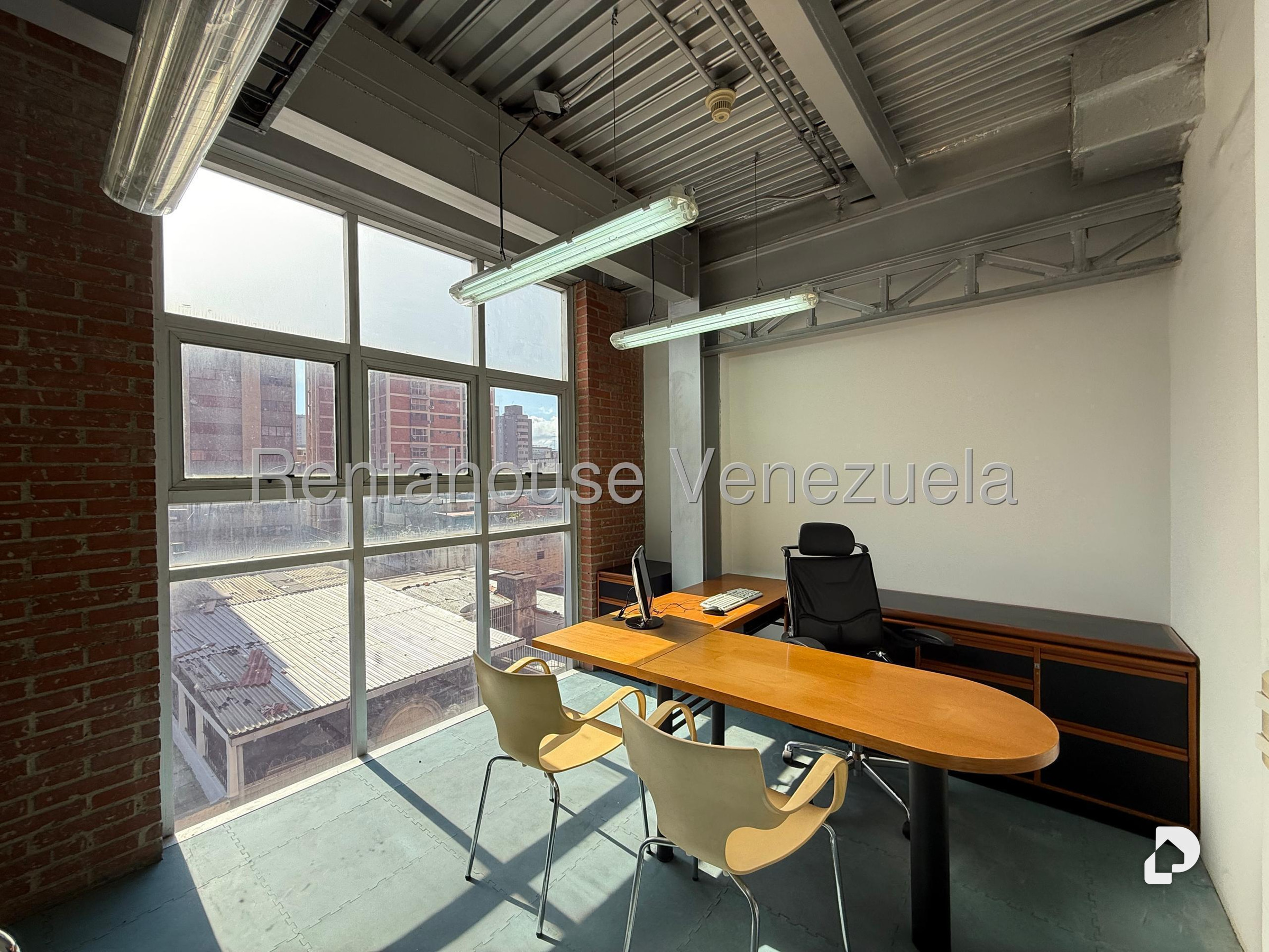 Edificio en Sabana Grande, Caracas – 24