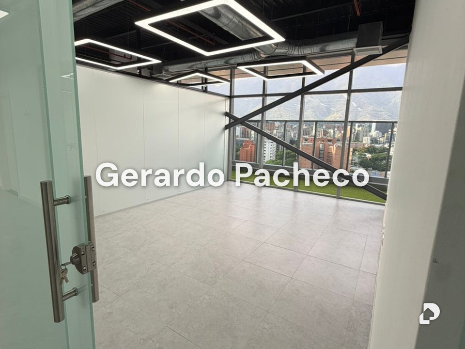Oficina en Las Mercedes, Caracas – 18