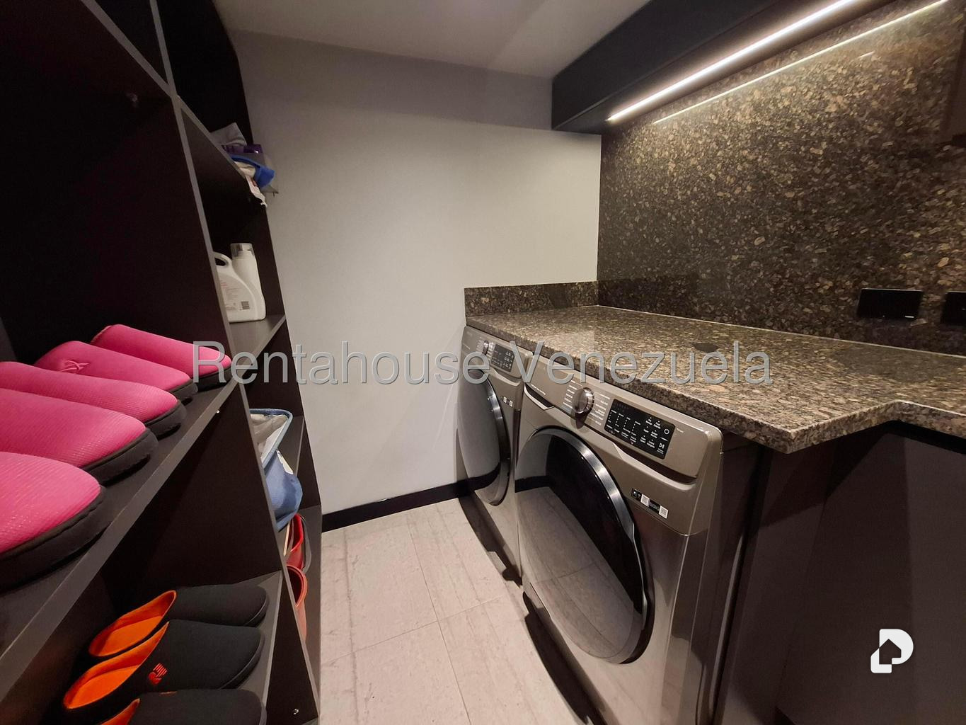 Apartamento en El Rosal, Caracas – 17