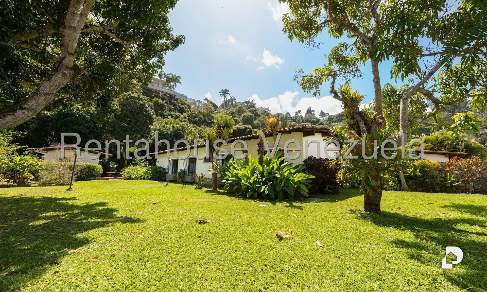 Casa en Cerro Verde, Caracas – 42