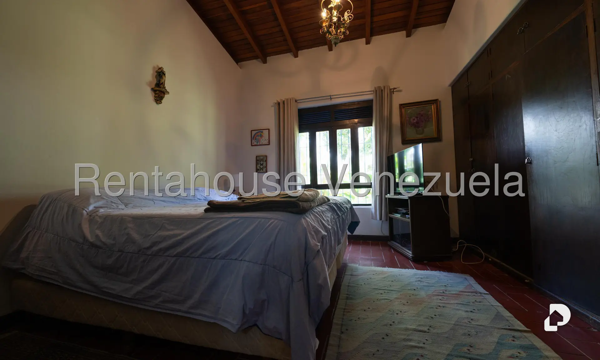 Casa en Cerro Verde, Caracas – 22