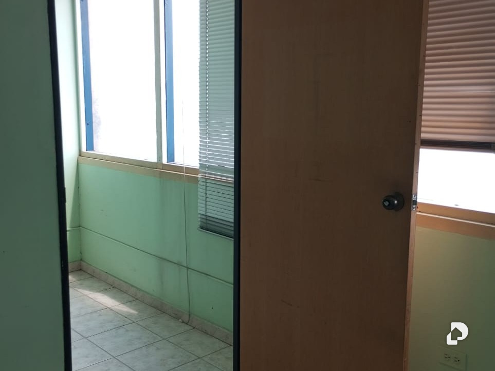Oficina en Av. Bolívar Norte, Valencia – 4
