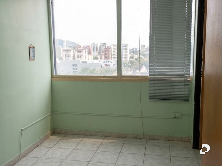 Oficina en Av. Bolívar Norte, Valencia – 3