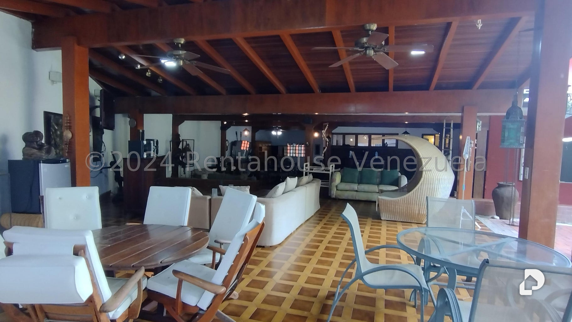 Casa en Cumbres de Curumo, Caracas – 14