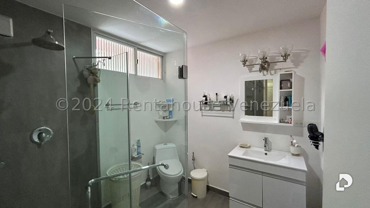 Casa en Cumbres de Curumo, Caracas – 20
