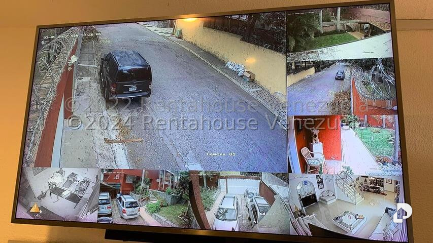 Casa en Cumbres de Curumo, Caracas – 28