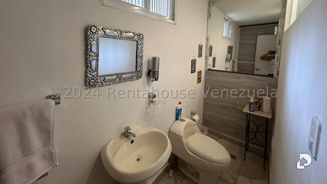 Casa en Cumbres de Curumo, Caracas – 9