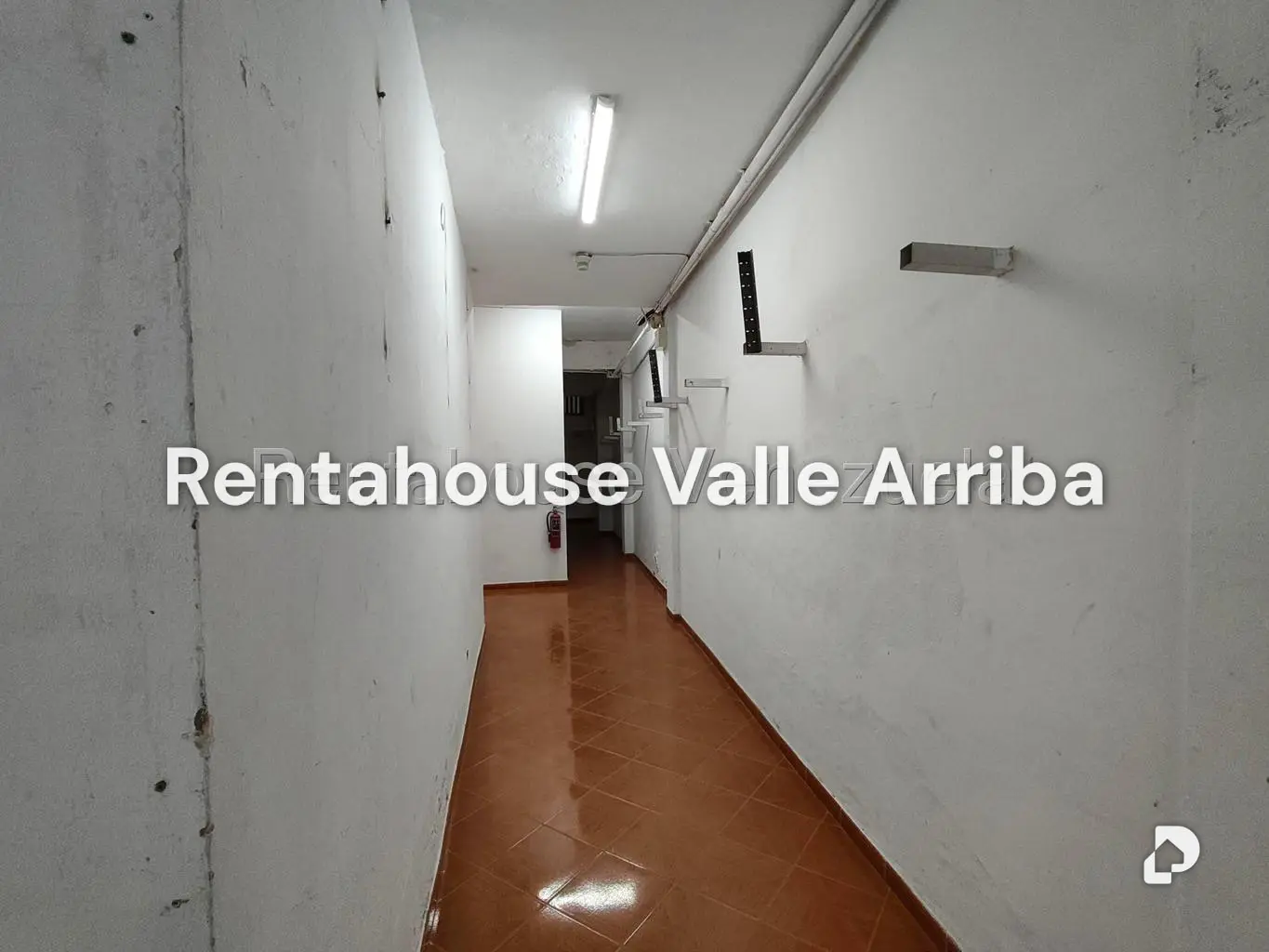 Local comercial en Parroquia La Candelaria, Caracas – 9