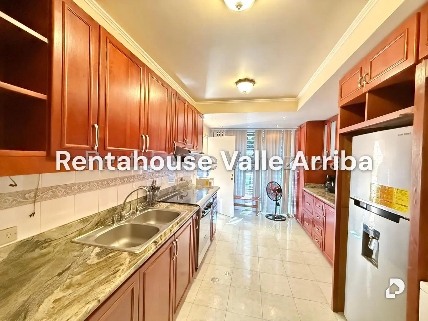 Apartamento en Lomas de La Lagunita, Caracas – 24