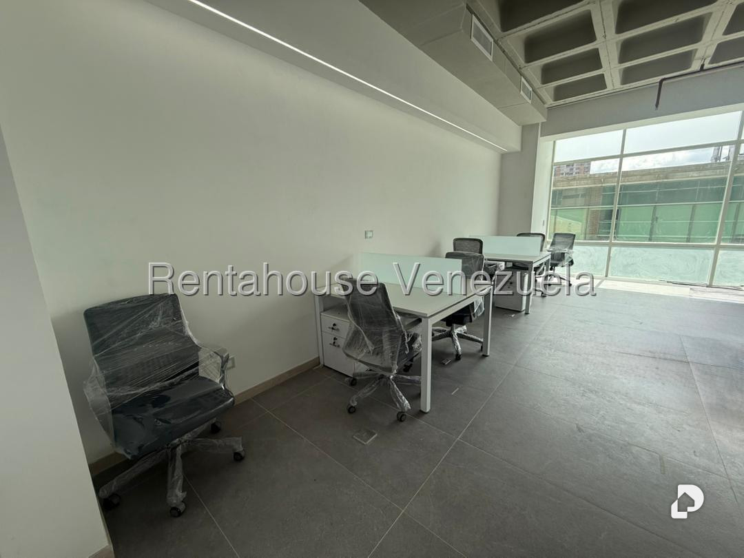 Oficina en Boleíta Norte, Caracas – 11