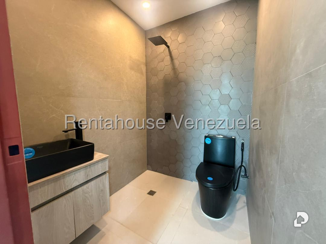 Oficina en Boleíta Norte, Caracas – 15