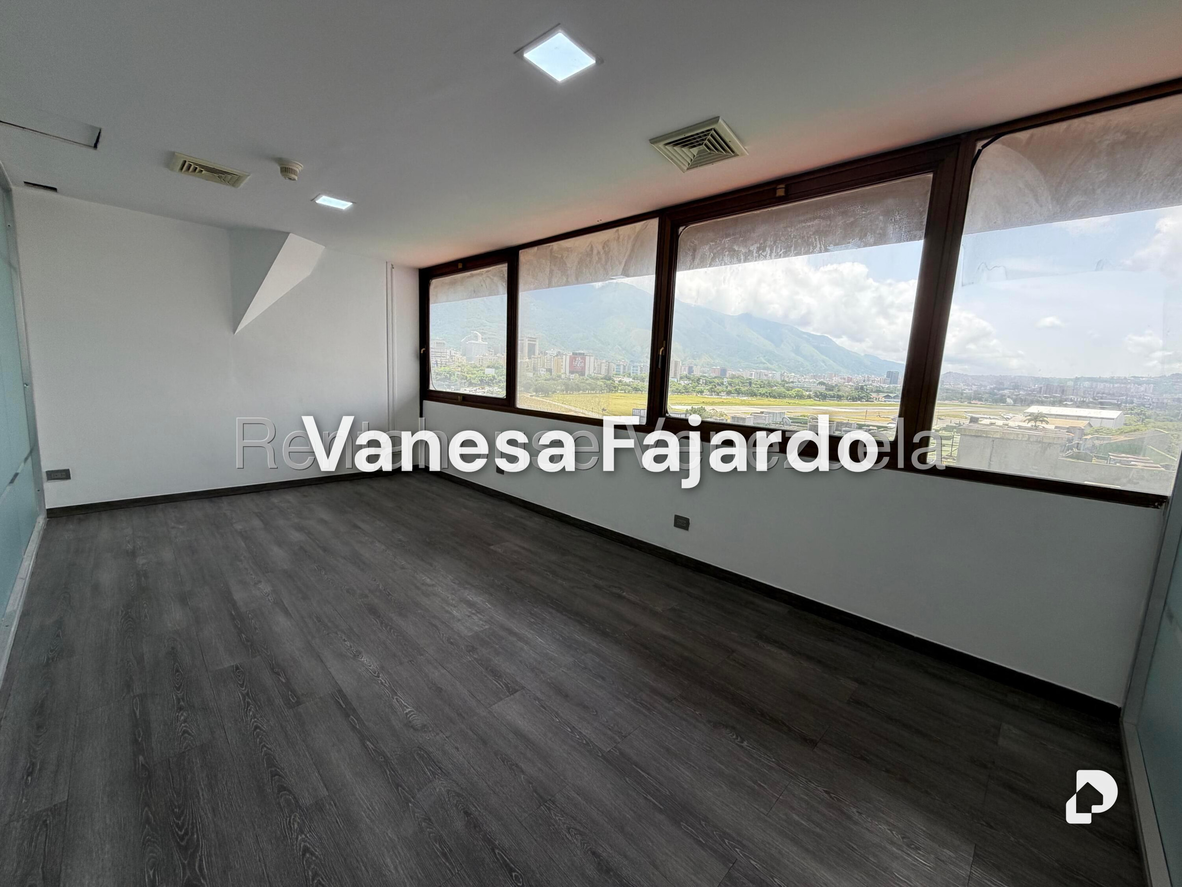 Oficina en Chuao, Caracas – 9