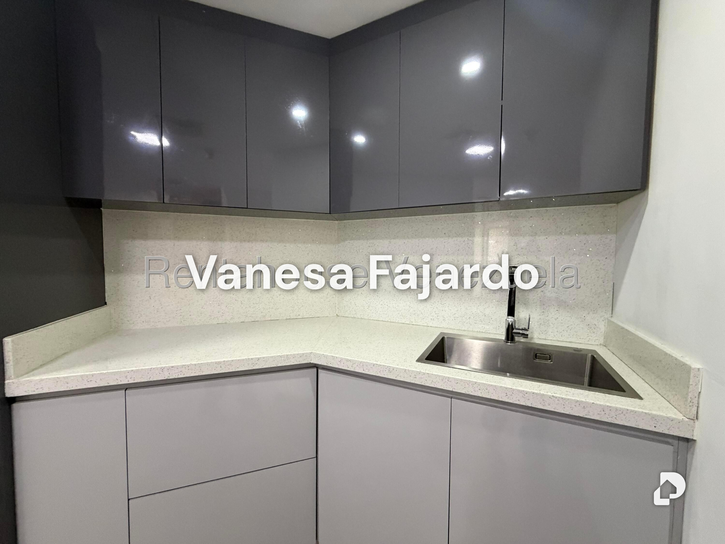 Oficina en Chuao, Caracas – 18