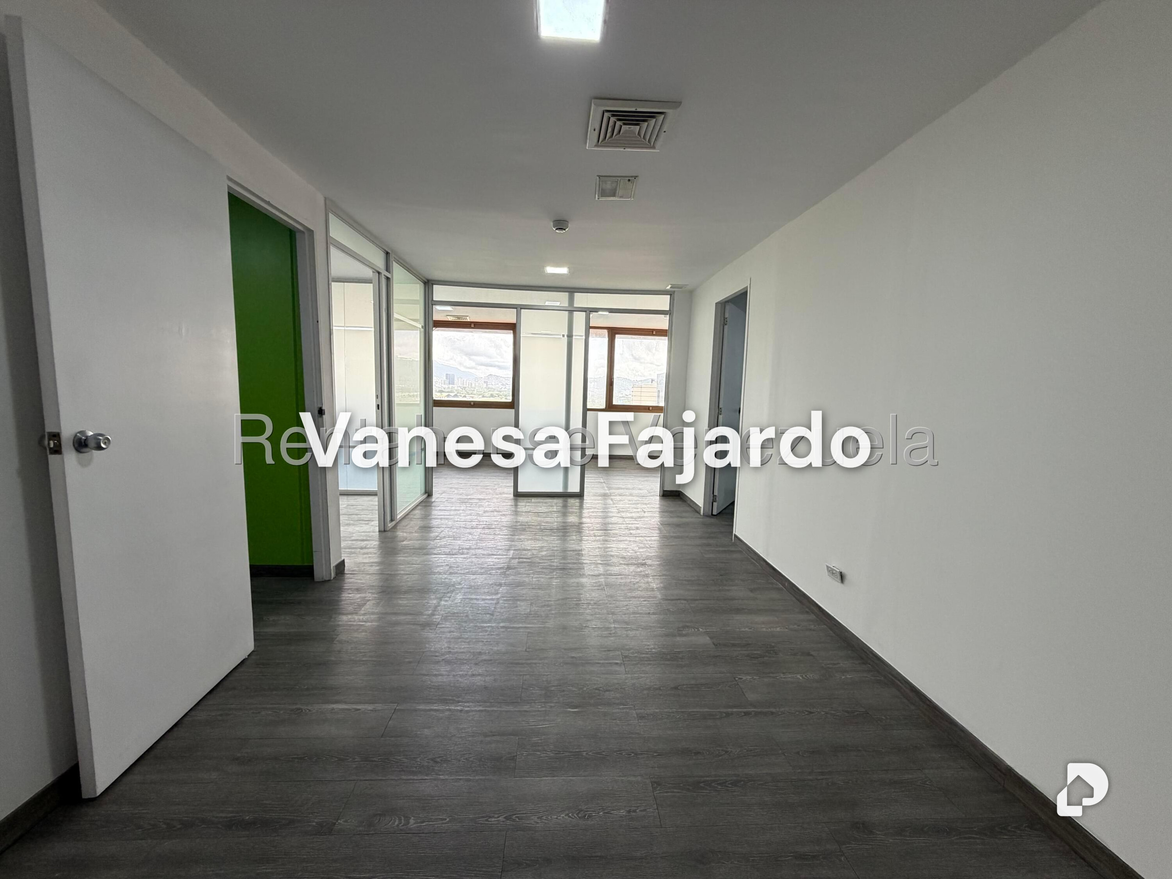 Oficina en Chuao, Caracas – 6