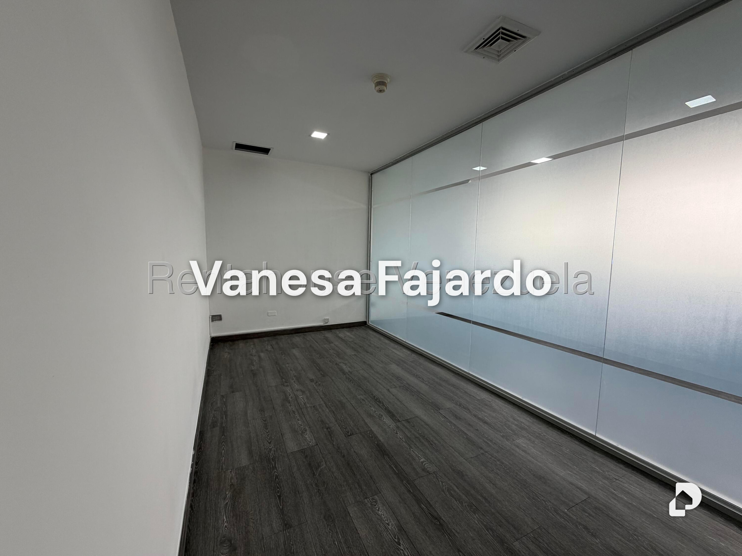 Oficina en Chuao, Caracas – 7