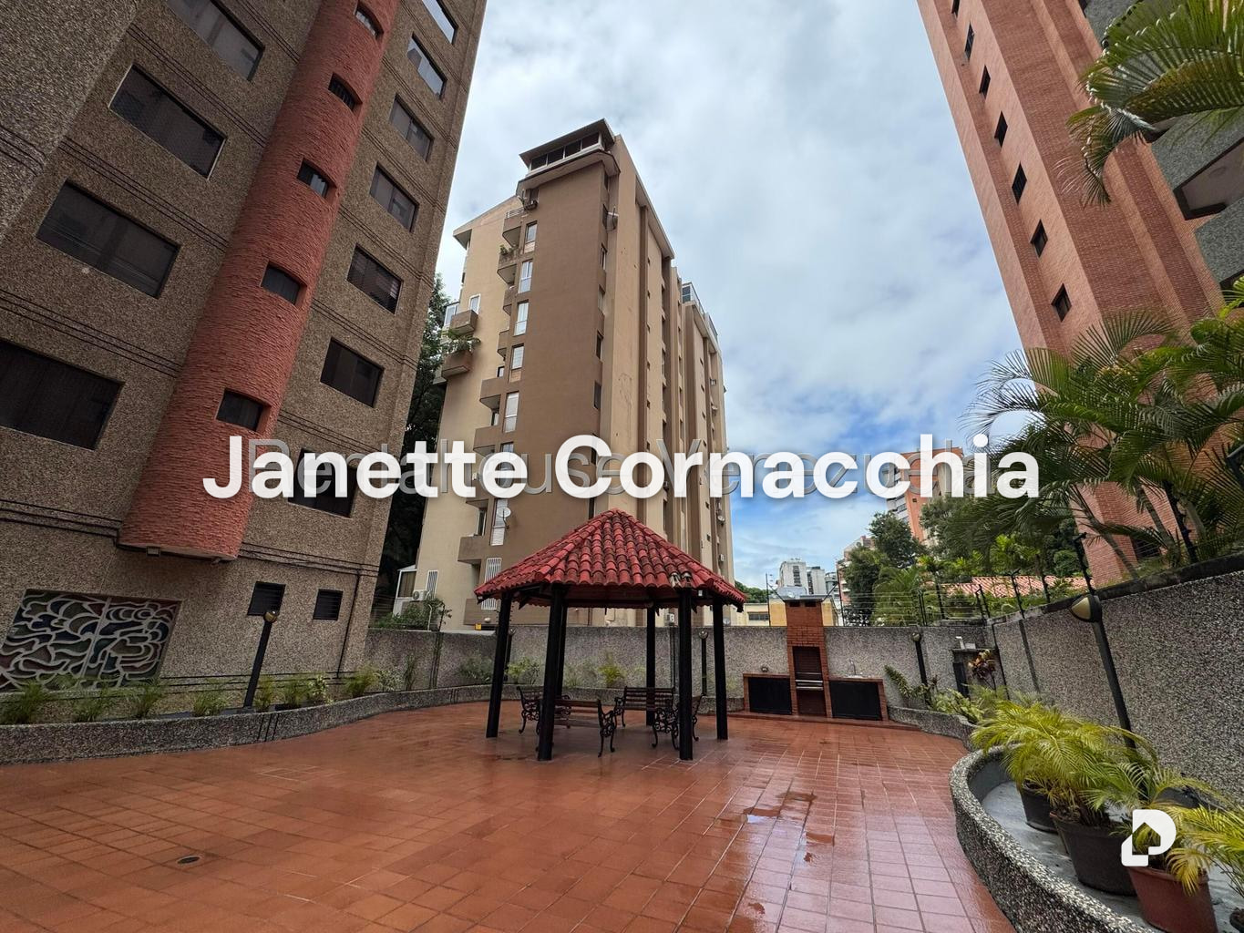 Apartamento en El Rosal, Caracas – 23