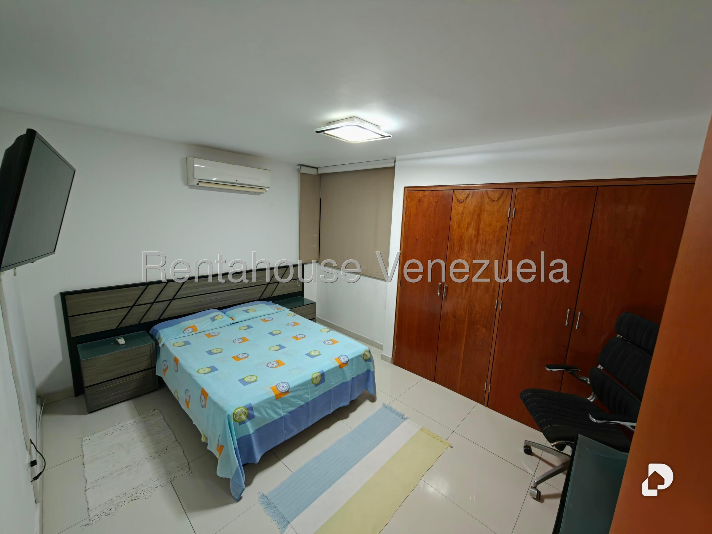 Apartamento en Lomas de Prados del Este, Caracas – 2